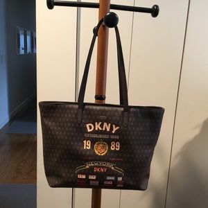 DKNY New York 1989 tote